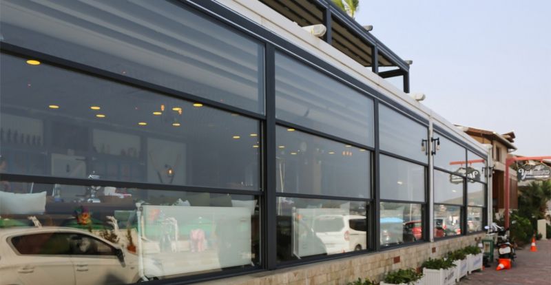 Guillotine Glass Balcony